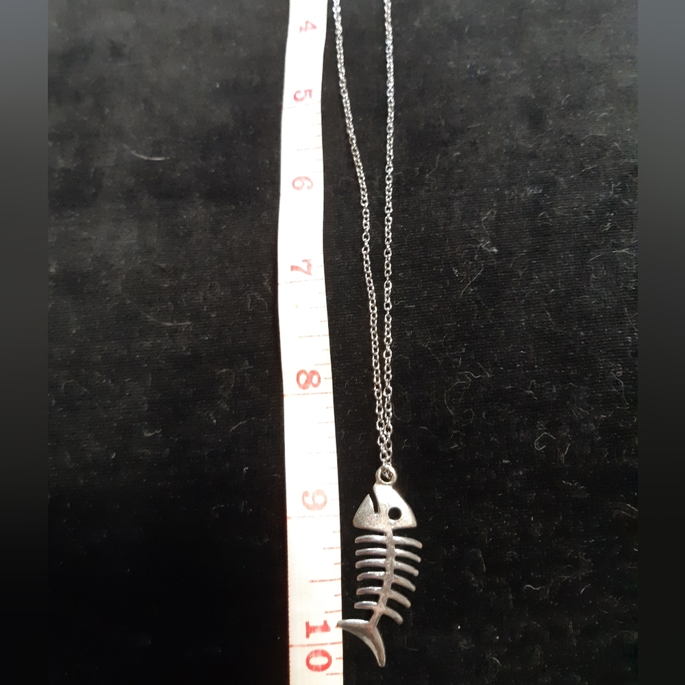 Fishbone necklace - Picture 4 of 4